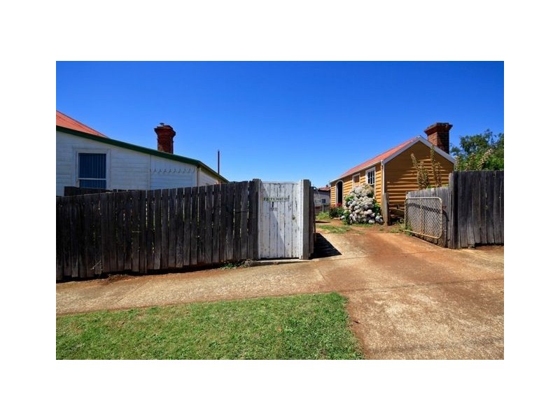 71 Best Street, Devonport TAS 7310