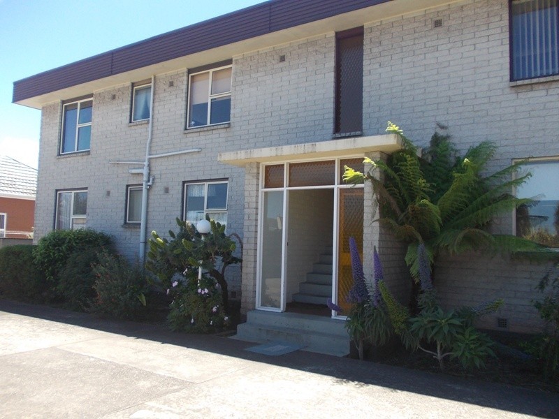 3/44-46 Hiller Street, Devonport TAS 7310