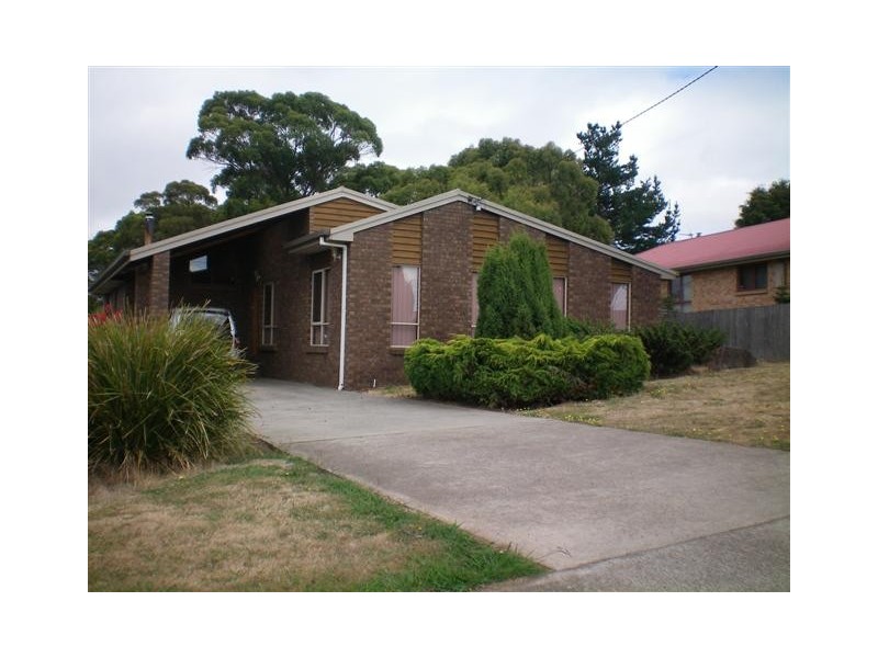 38 Hillcrest Road, Devonport TAS 7310