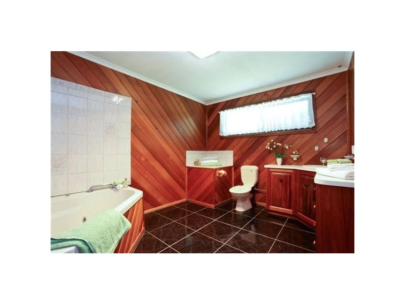 16 Winifred Avenue, Acacia Hills TAS 7306