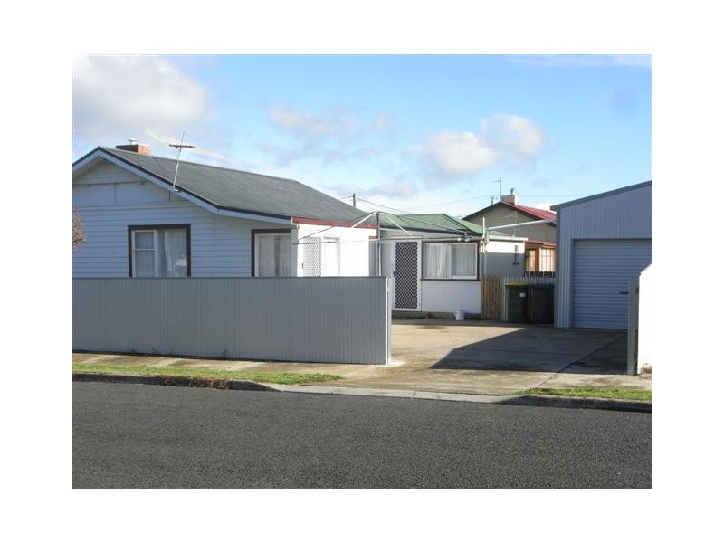 1/22  Elizabeth Street, Devonport TAS 7310