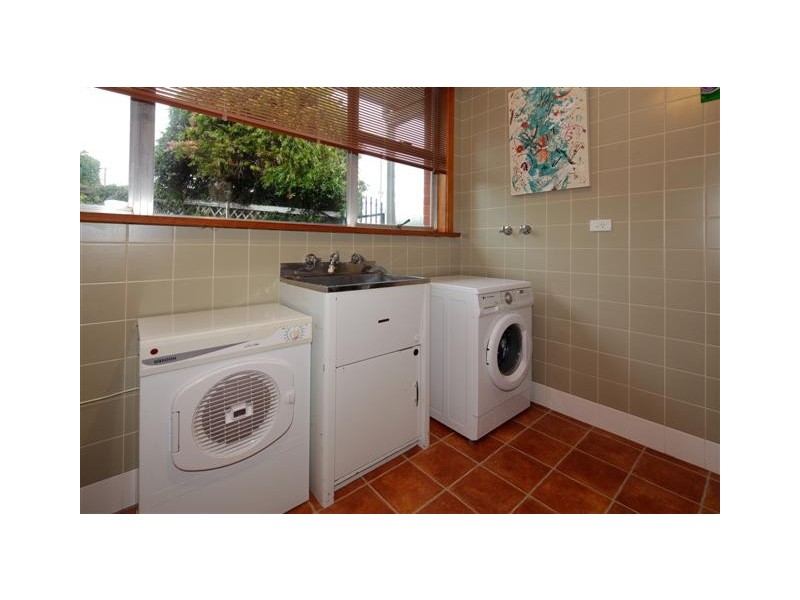 4 Sunset Court, Devonport TAS 7310