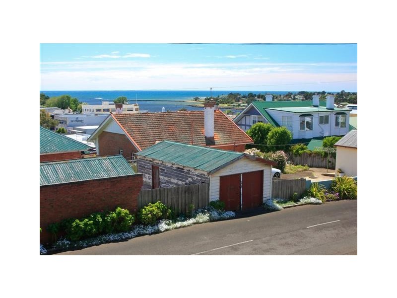 8/8 Fenton Street, Devonport TAS 7310