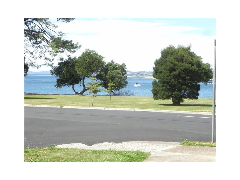 1/38 Victoria Parade, Devonport TAS 7310