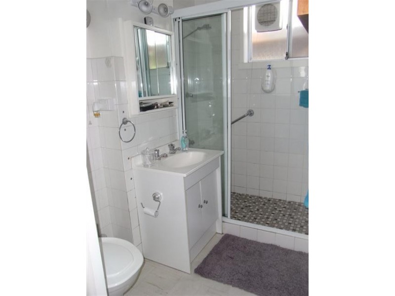 1/38 Victoria Parade, Devonport TAS 7310