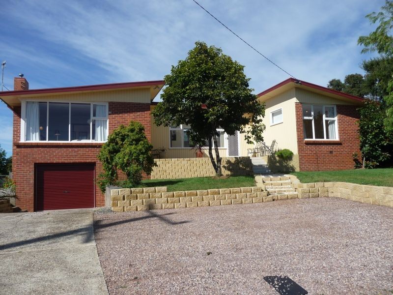 35 Middle Road, Devonport TAS 7310