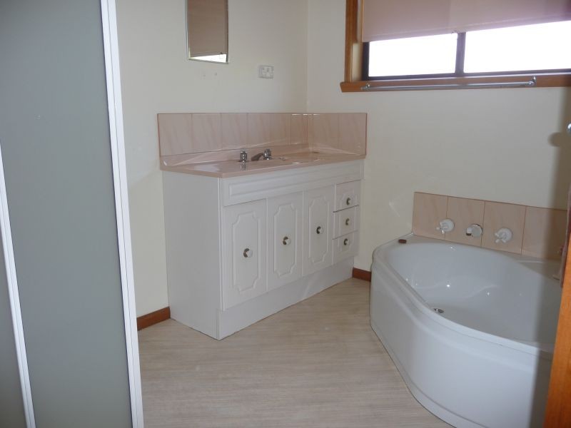 15 Arden Avenue, Devonport TAS 7310