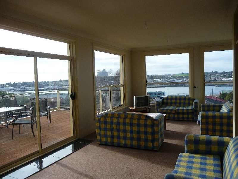 27 Hiller Street, Devonport TAS 7310