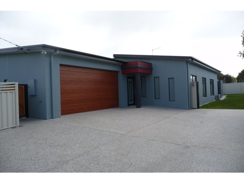 8 James Street, Devonport TAS 7310
