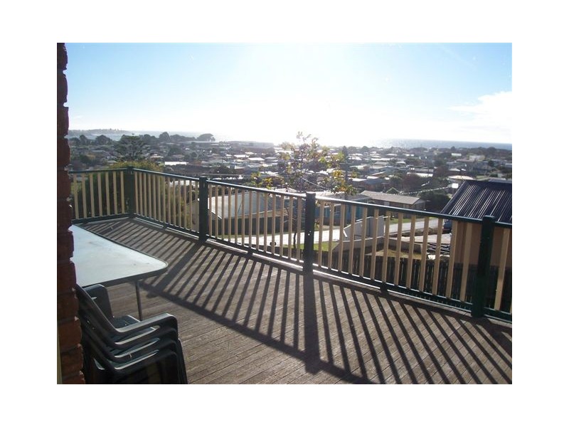 11 Bovil Street, East Devonport TAS 7310