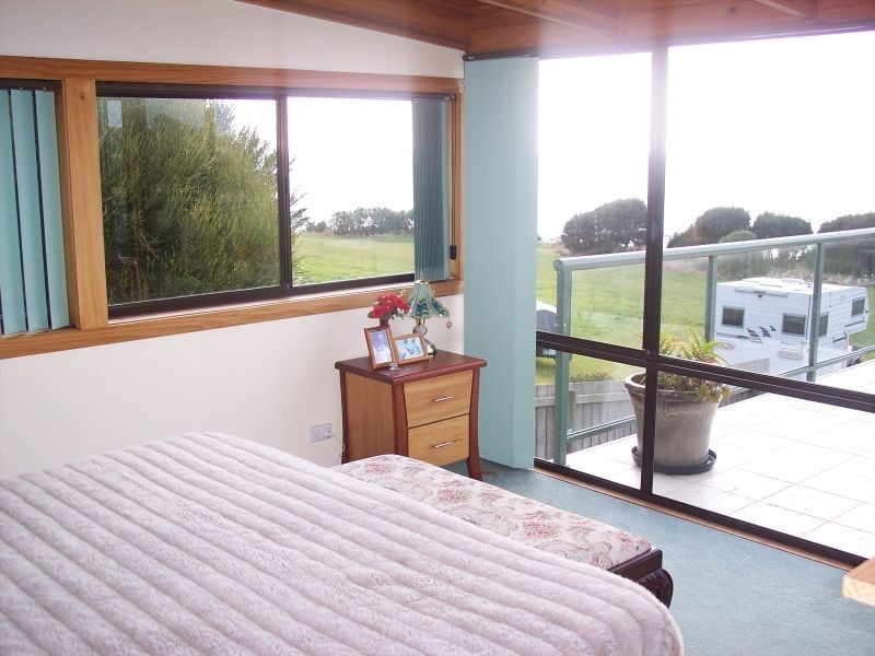 8 Elanora Place, East Devonport TAS 7310