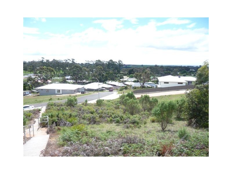 14 Hedstrom Drive, Devonport TAS 7310