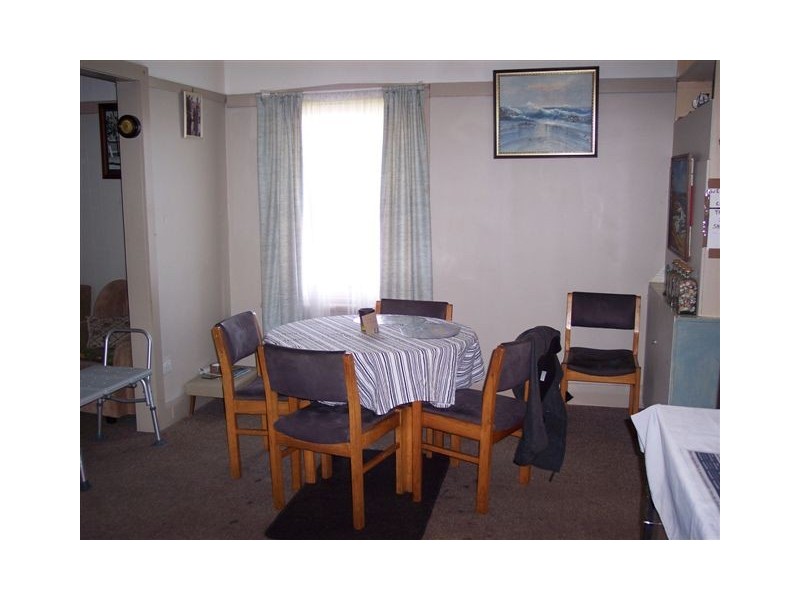 2 Middle Road, Devonport TAS 7310