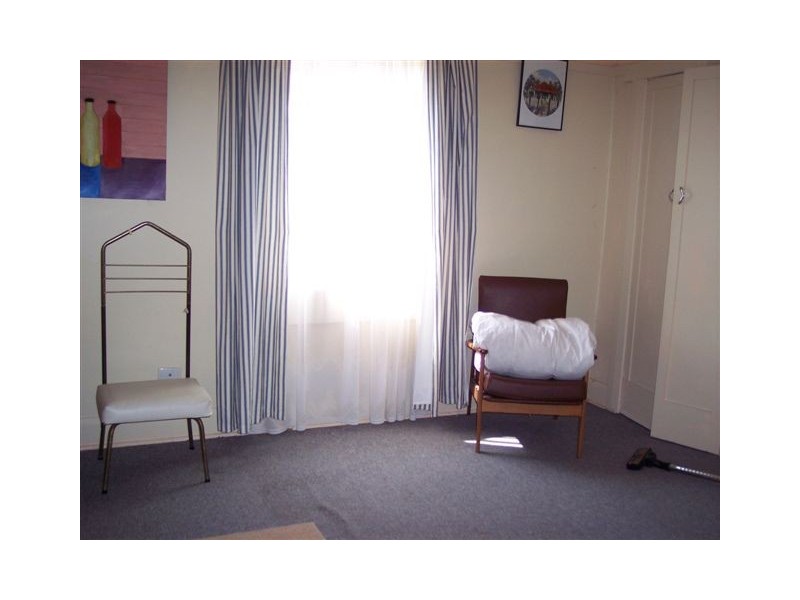 2 Middle Road, Devonport TAS 7310