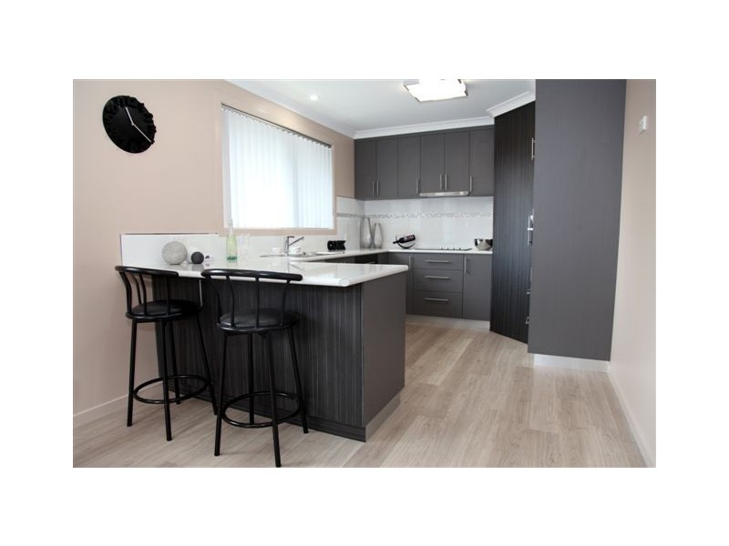 2/50 Lawrence Drive, Devonport TAS 7310