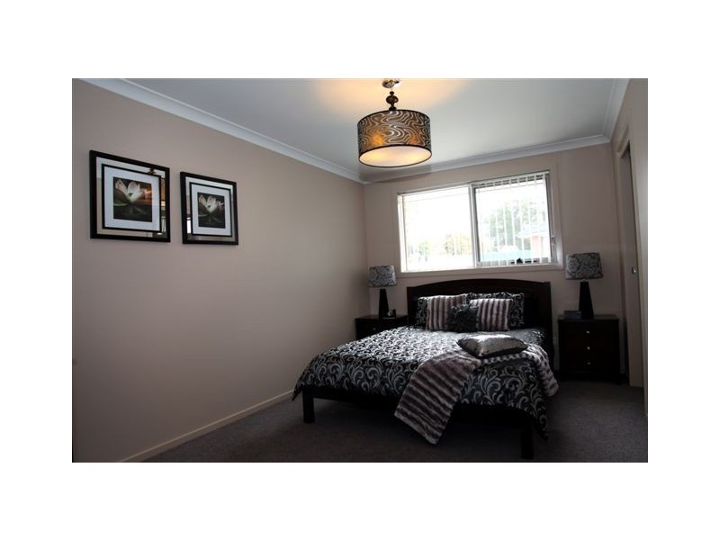 2/50 Lawrence Drive, Devonport TAS 7310