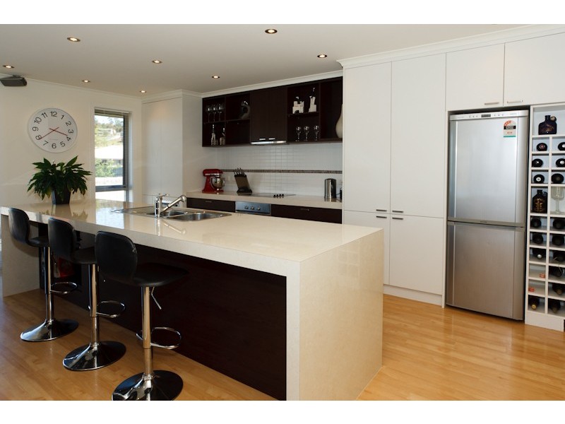 2/7 Tugrah Road, Devonport TAS 7310