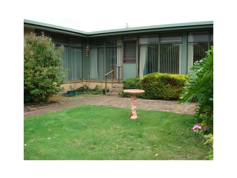 8 Victor Court, Devonport TAS 7310