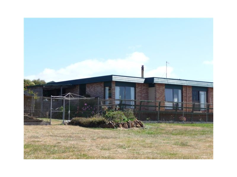 12 Illaroo Avenue, East Devonport TAS 7310