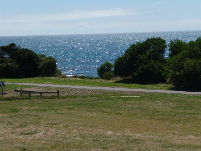 12 Illaroo Avenue, East Devonport TAS 7310