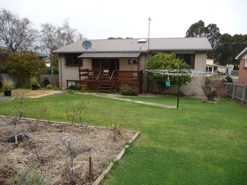 17 Mungala Crescent, Miandetta TAS 7310