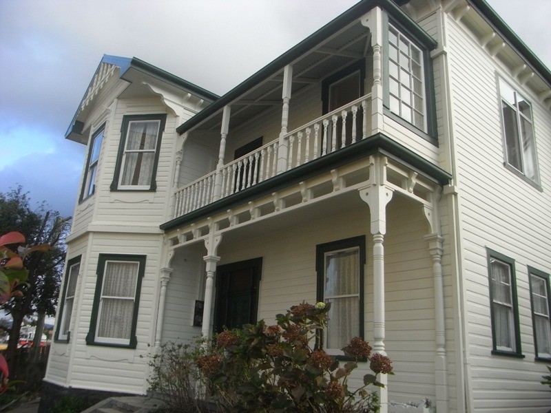 28 Formby Road, Devonport TAS 7310