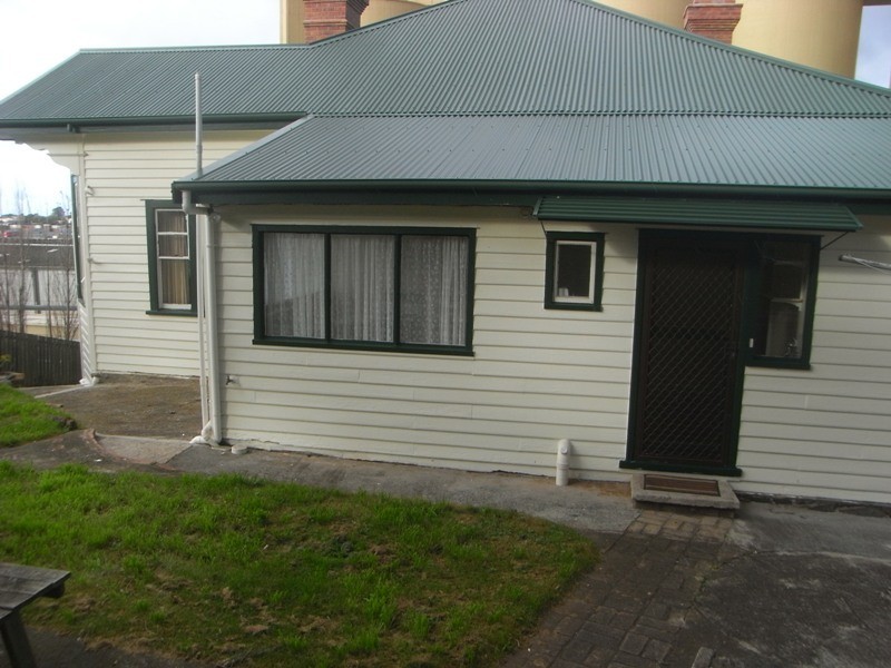 28 Formby Road, Devonport TAS 7310