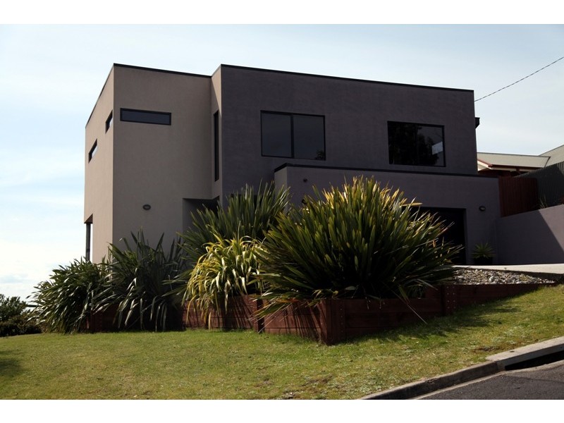 214 Parker Street, Devonport TAS 7310