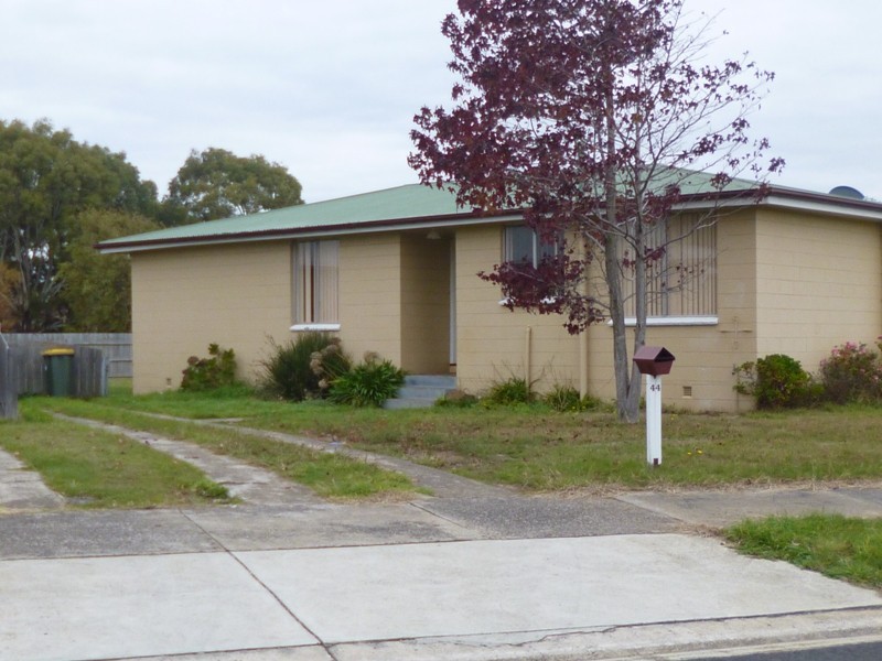 44 Chichester Drive, Devonport TAS 7310