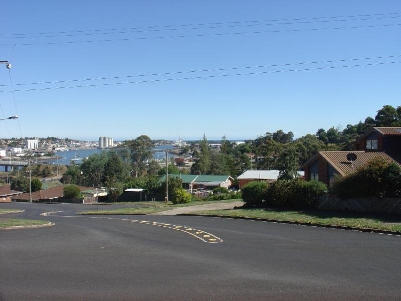 72 Bel-Air Crescent, East Devonport TAS 7310