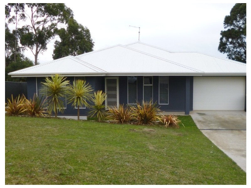 25 Hedstrom Drive, Devonport TAS 7310