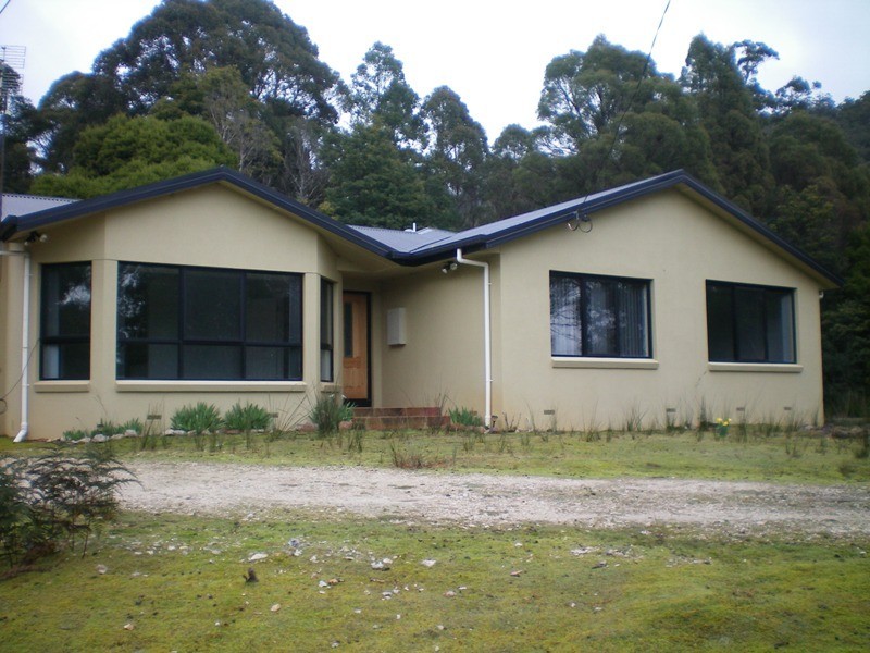 800 Lowanna Road, Gunns Plains TAS 7315