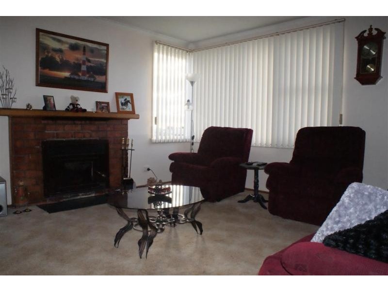 8 Charleston Crescent, Ulverstone TAS 7315