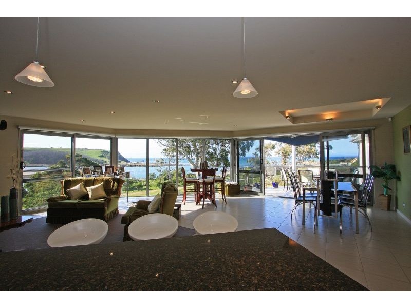 8 Coles Beach Close, Devonport TAS 7310