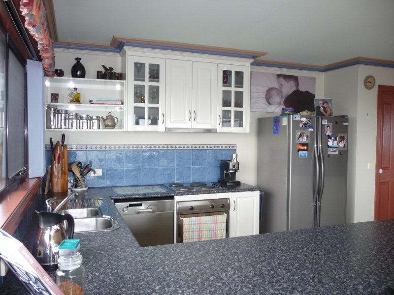 12 Cromwell Crescent, Devonport TAS 7310