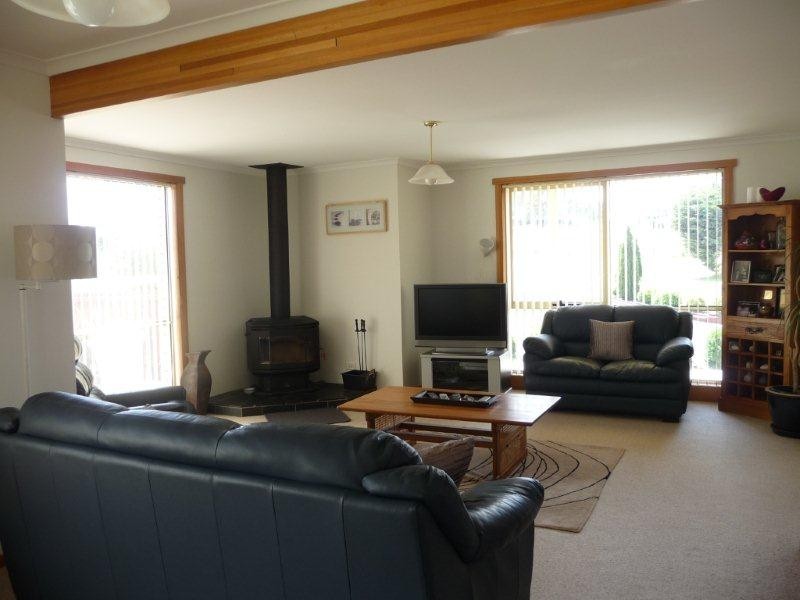 14 Abeys Road, Latrobe TAS 7307