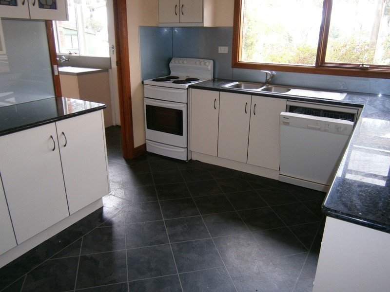 142 River Road, Ambleside TAS 7310