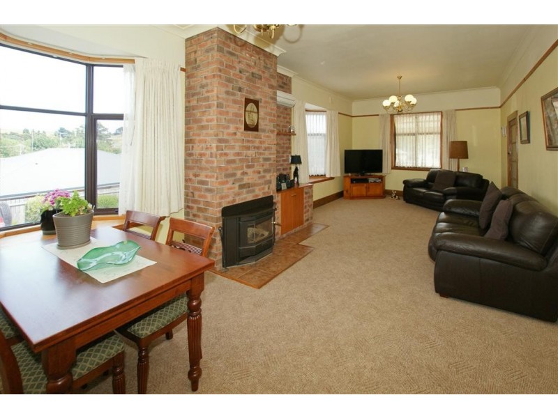 9 Forth Road, Don TAS 7310