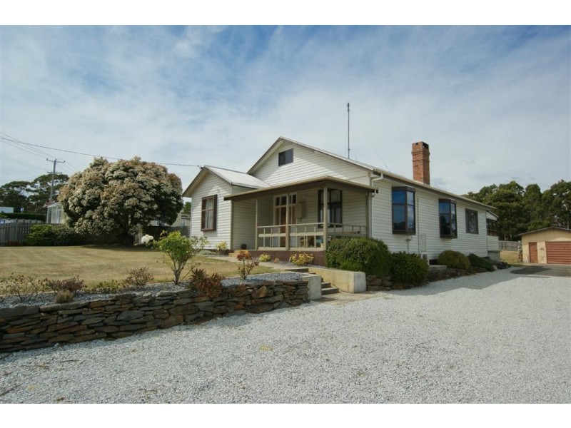 9 Forth Road, Don TAS 7310