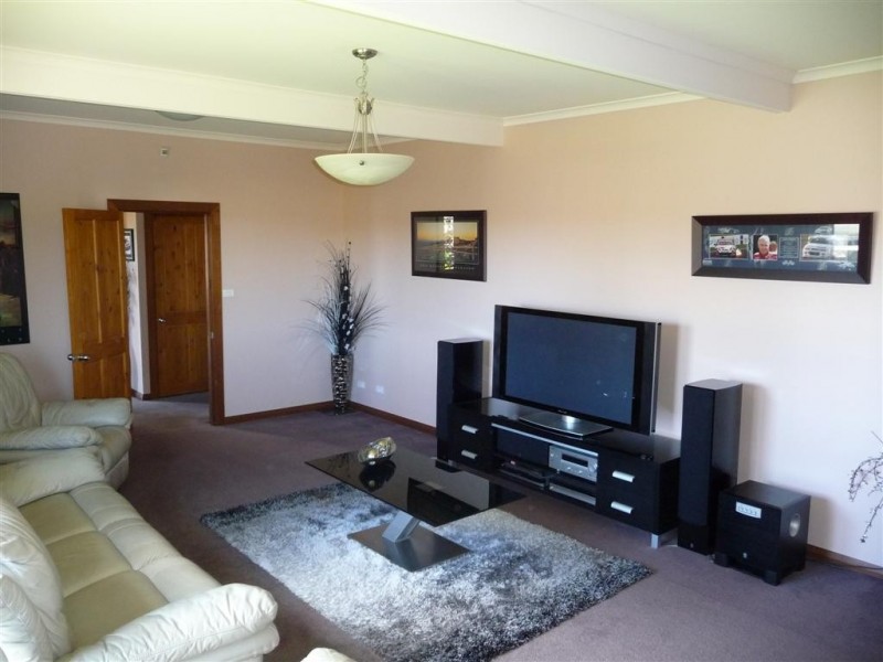 25 George Street, Devonport TAS 7310