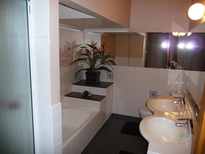 25 George Street, Devonport TAS 7310