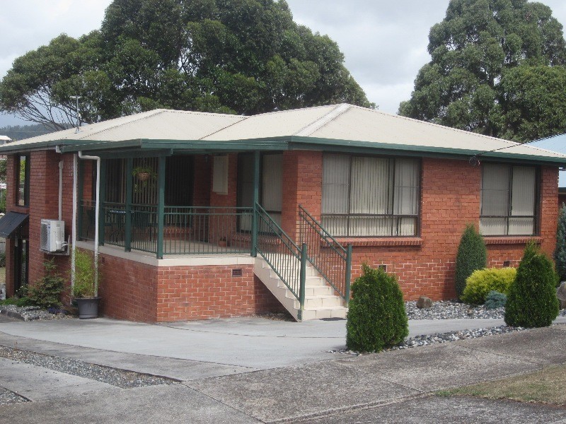 18 Mungala Crescent, Devonport TAS 7310