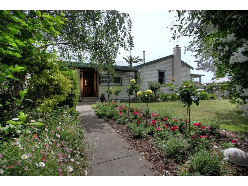 56 Valley Road, Devonport TAS 7310