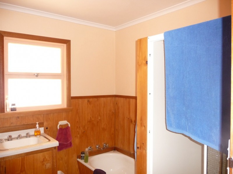 19 Surrey Street, Devonport TAS 7310