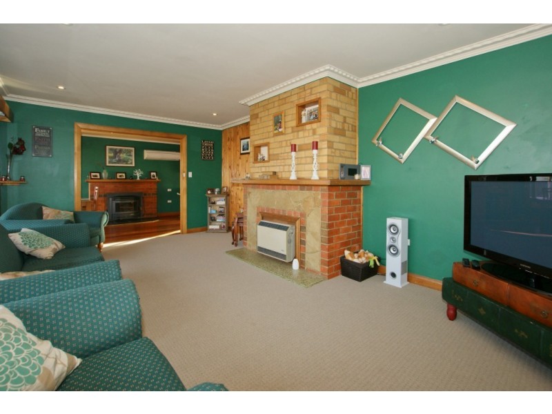 46 Lyons Avenue, Devonport TAS 7310