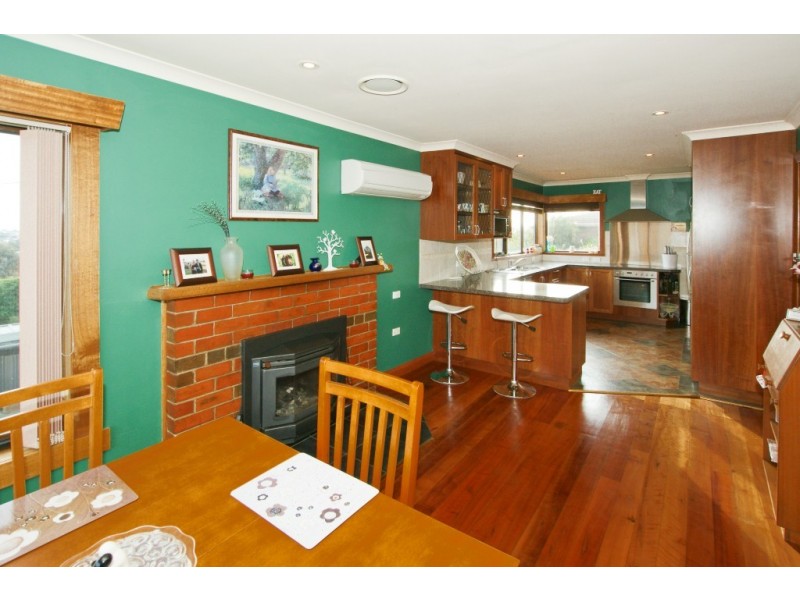 46 Lyons Avenue, Devonport TAS 7310