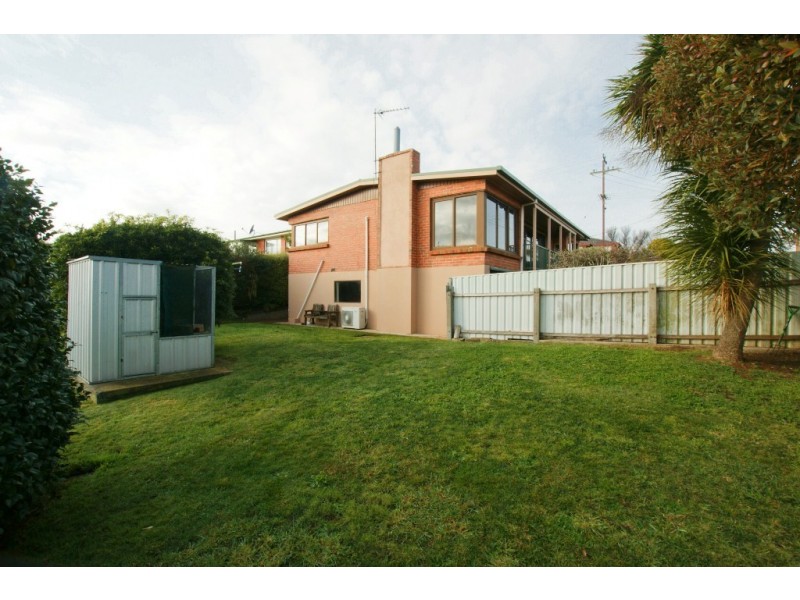 46 Lyons Avenue, Devonport TAS 7310