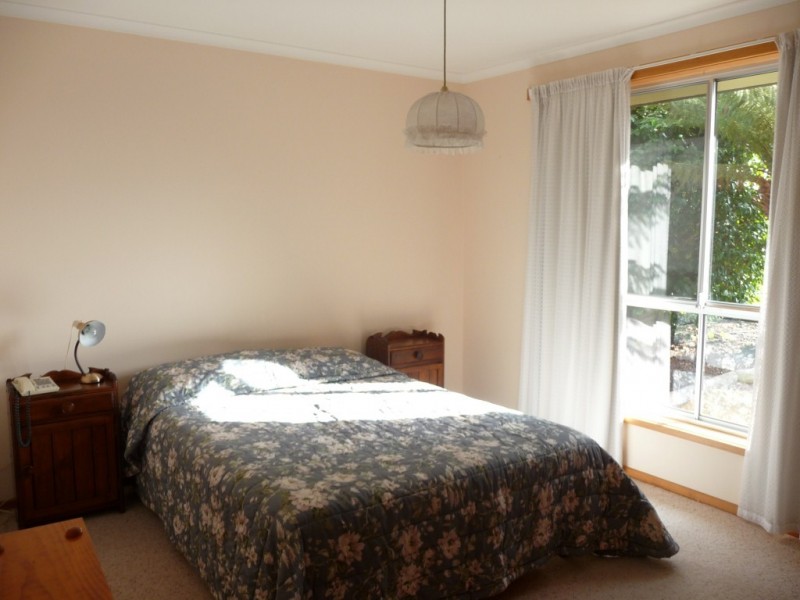 Unit 2/7 Chelsea Court, East Devonport TAS 7310