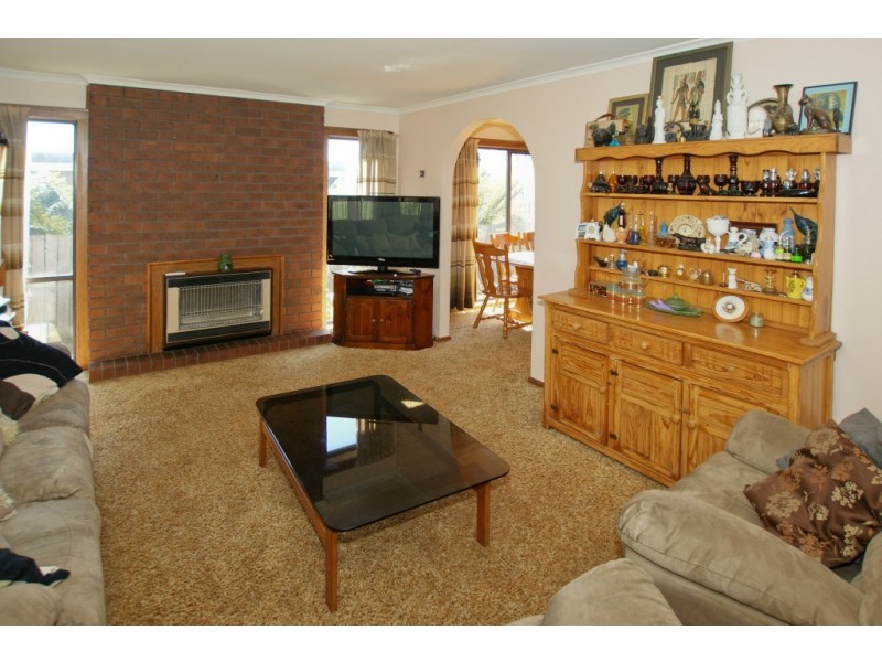 27 Frond Place, Devonport TAS 7310