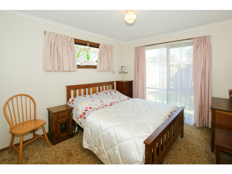 27 Frond Place, Devonport TAS 7310